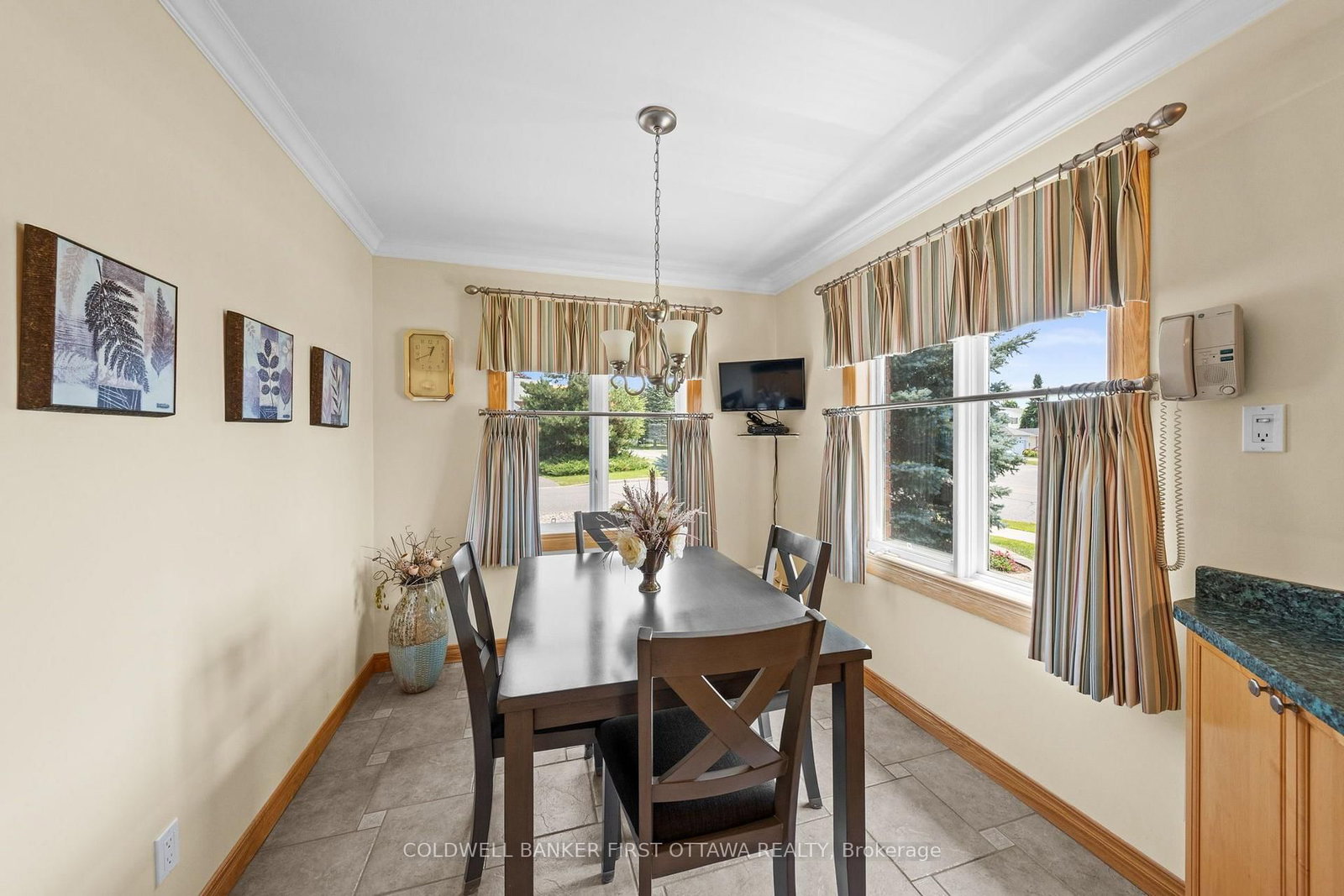 1170 Ambercrest Street • Ottawa, ON photo 9