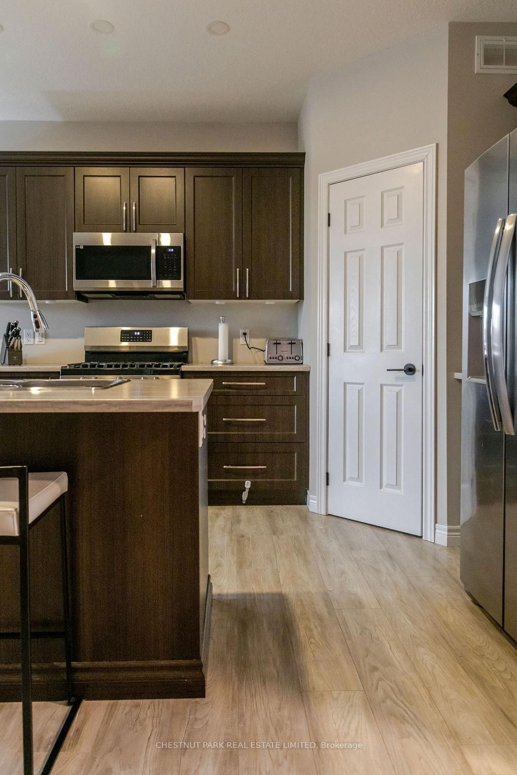 27 Dayton Court • Prince Edward County, ON photo 11