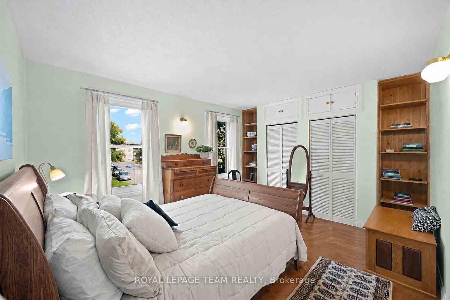 236 Cathcart Street • Ottawa, ON photo 26