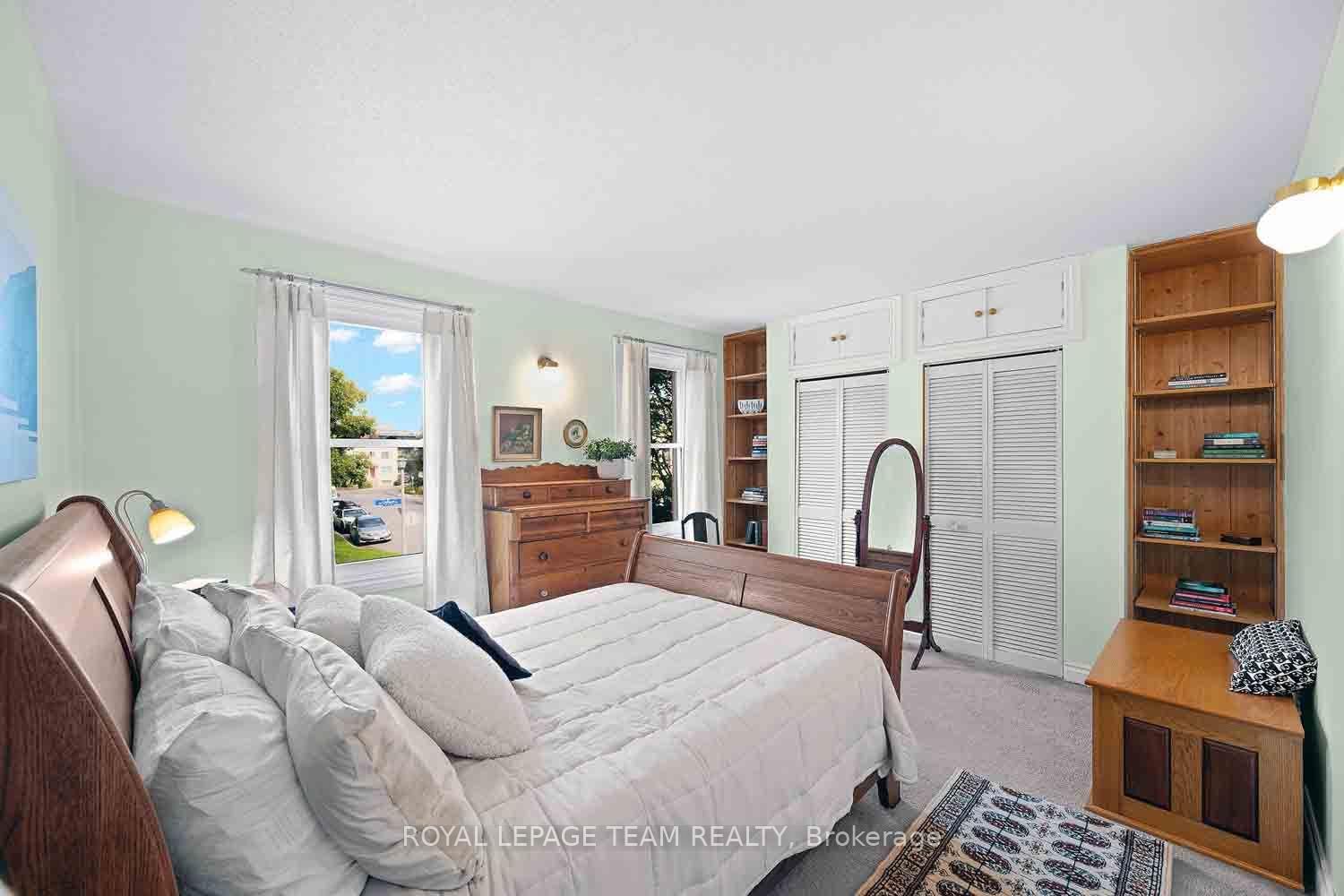 236 Cathcart Street • Ottawa, ON photo 27