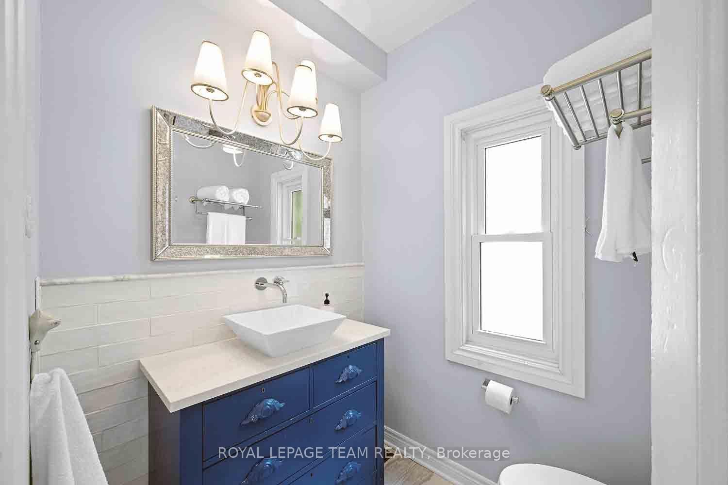 236 Cathcart Street • Ottawa, ON photo 34