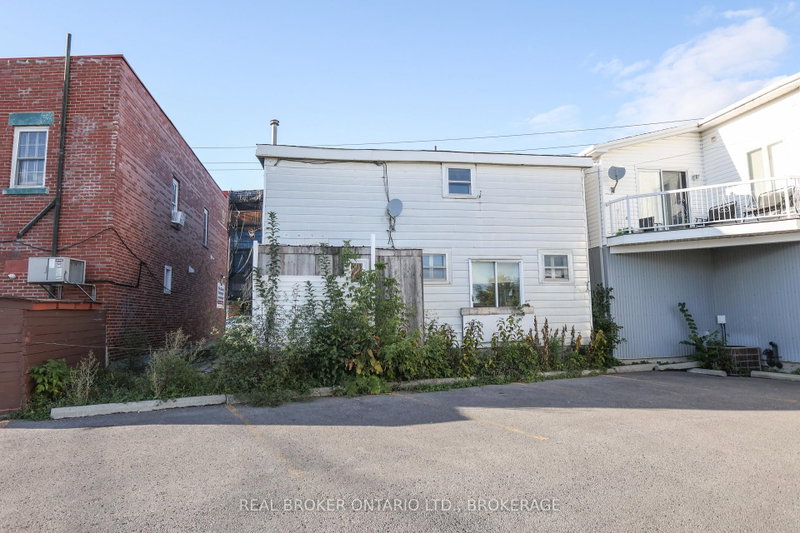 407 Montreal Road