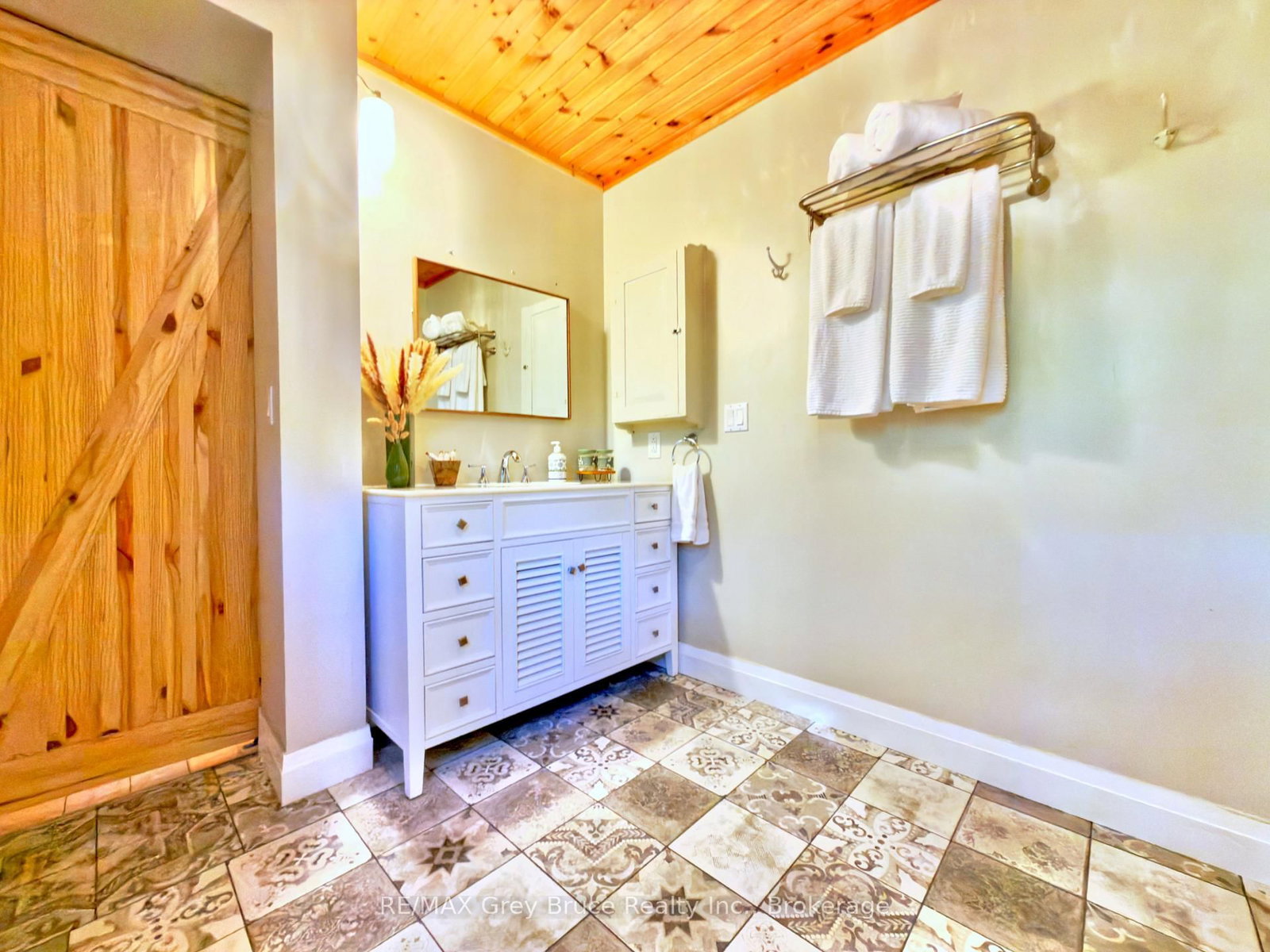 67 Big Tub Road • Northern Bruce Peninsula, ON photo 18