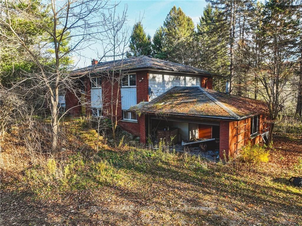 1296 Mineral Springs Road • Hamilton, ON photo 8