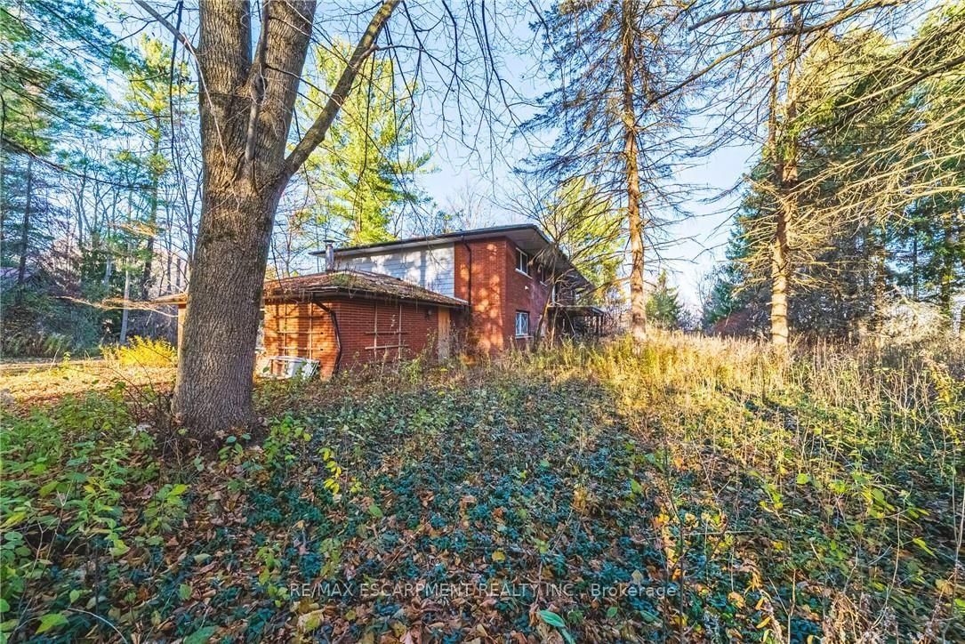 1296 Mineral Springs Road • Hamilton, ON photo 9