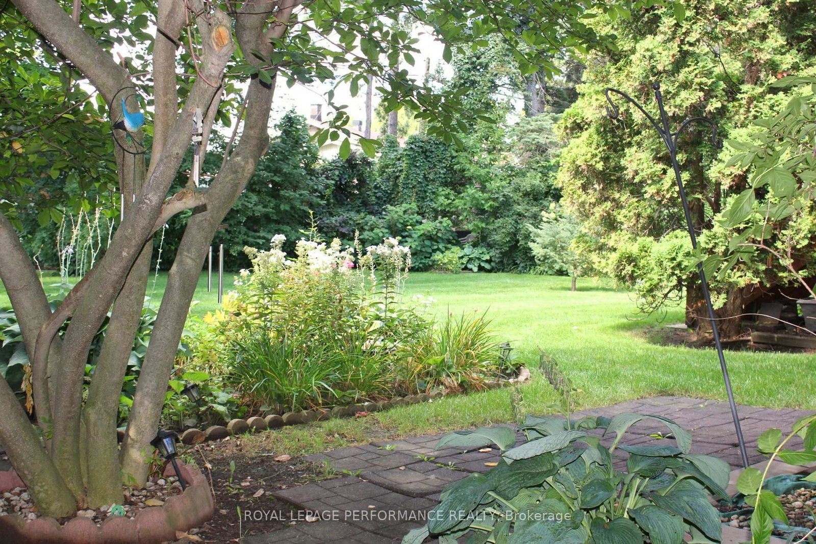 729 Iroquois Drive • Cornwall, ON photo 11