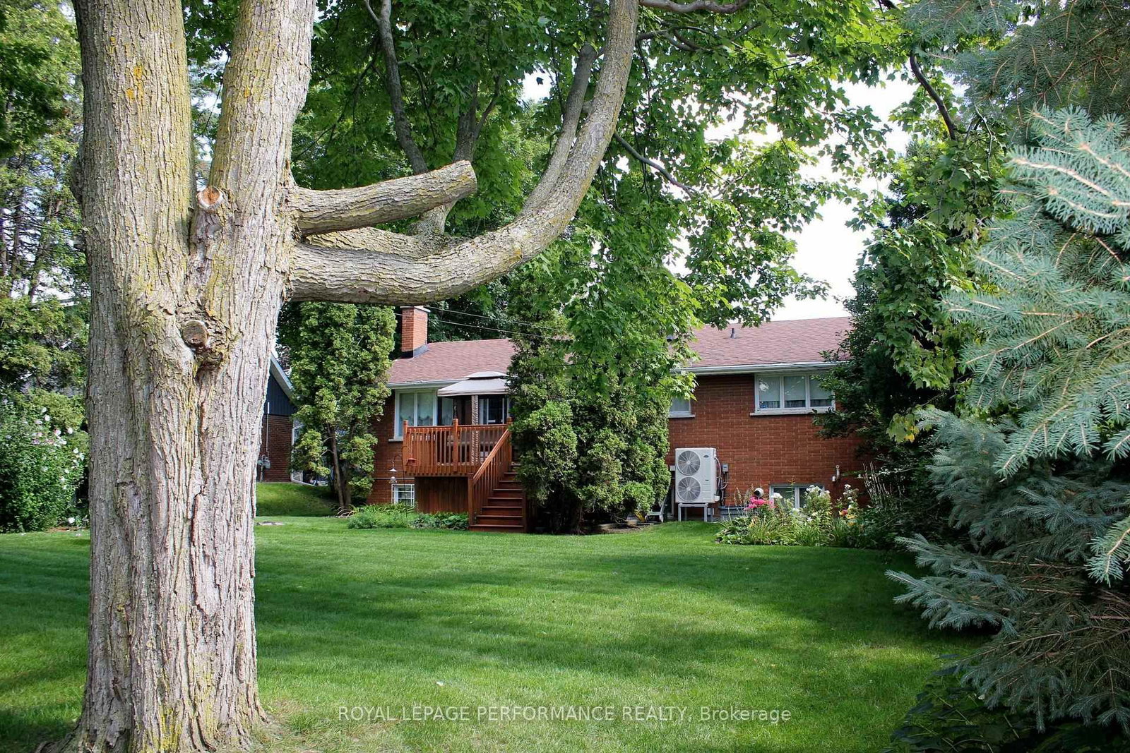729 Iroquois Drive • Cornwall, ON photo 12
