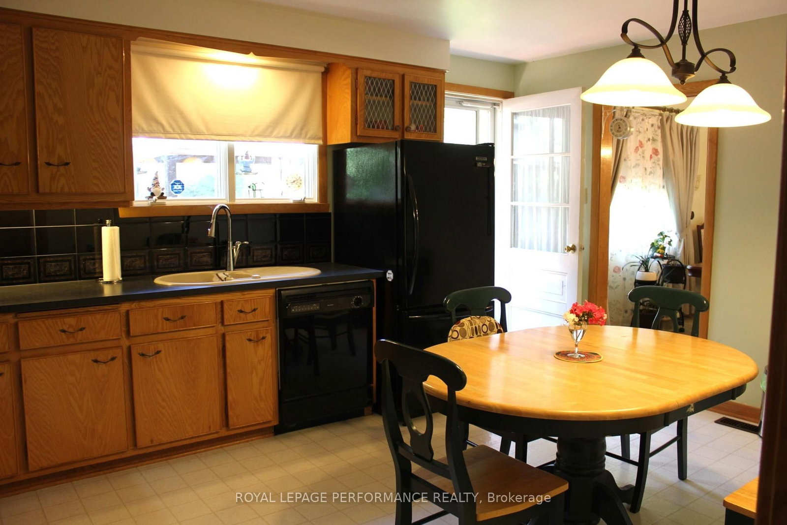 729 Iroquois Drive • Cornwall, ON photo 23