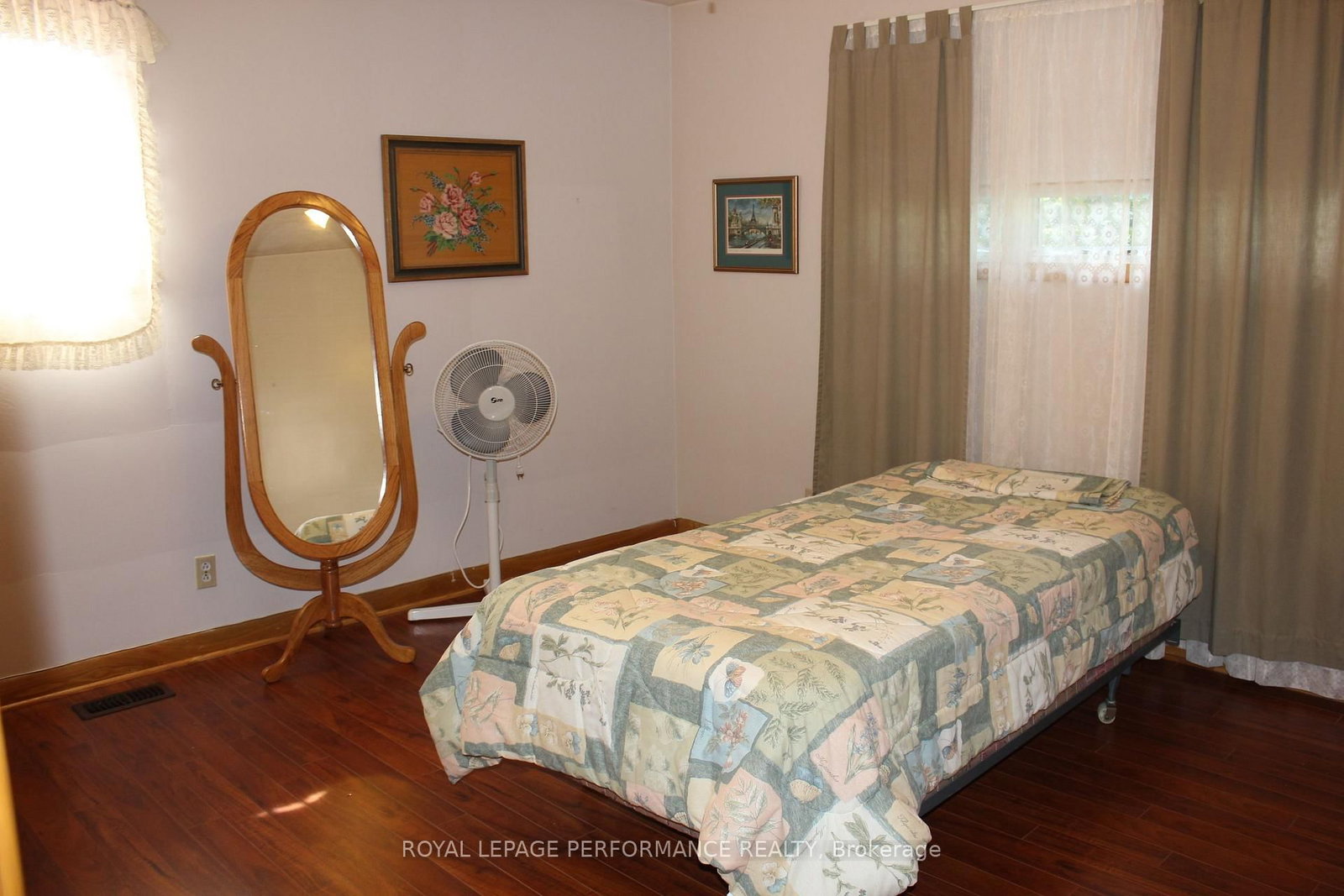 729 Iroquois Drive • Cornwall, ON photo 28