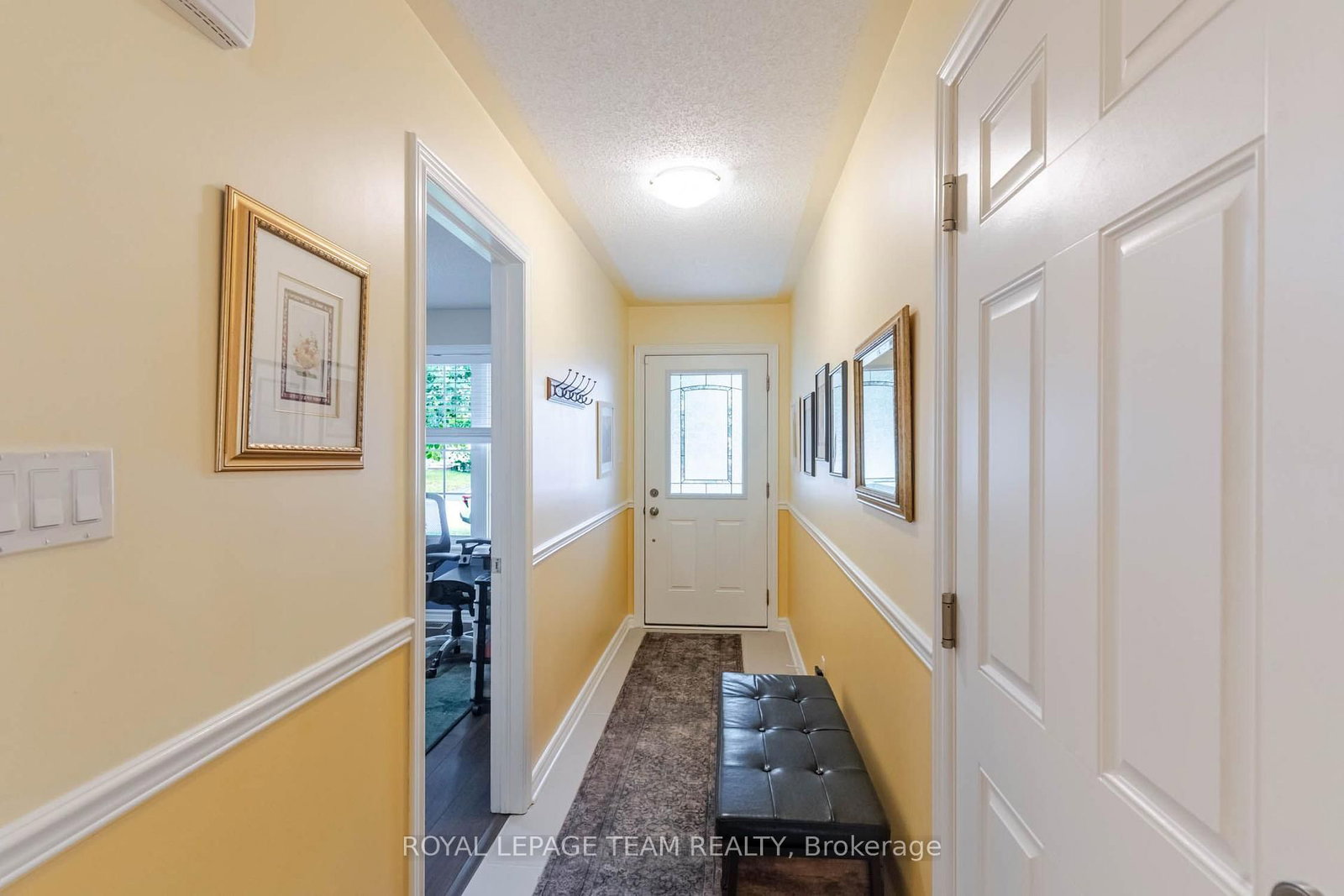 326 Finner Court • Almonte, ON photo 4