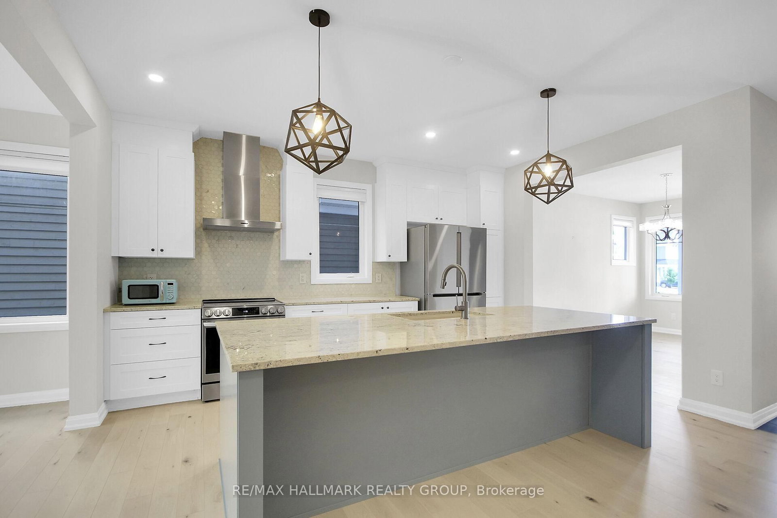 238 Pursuit Terrace • Richmond, ON photo 8