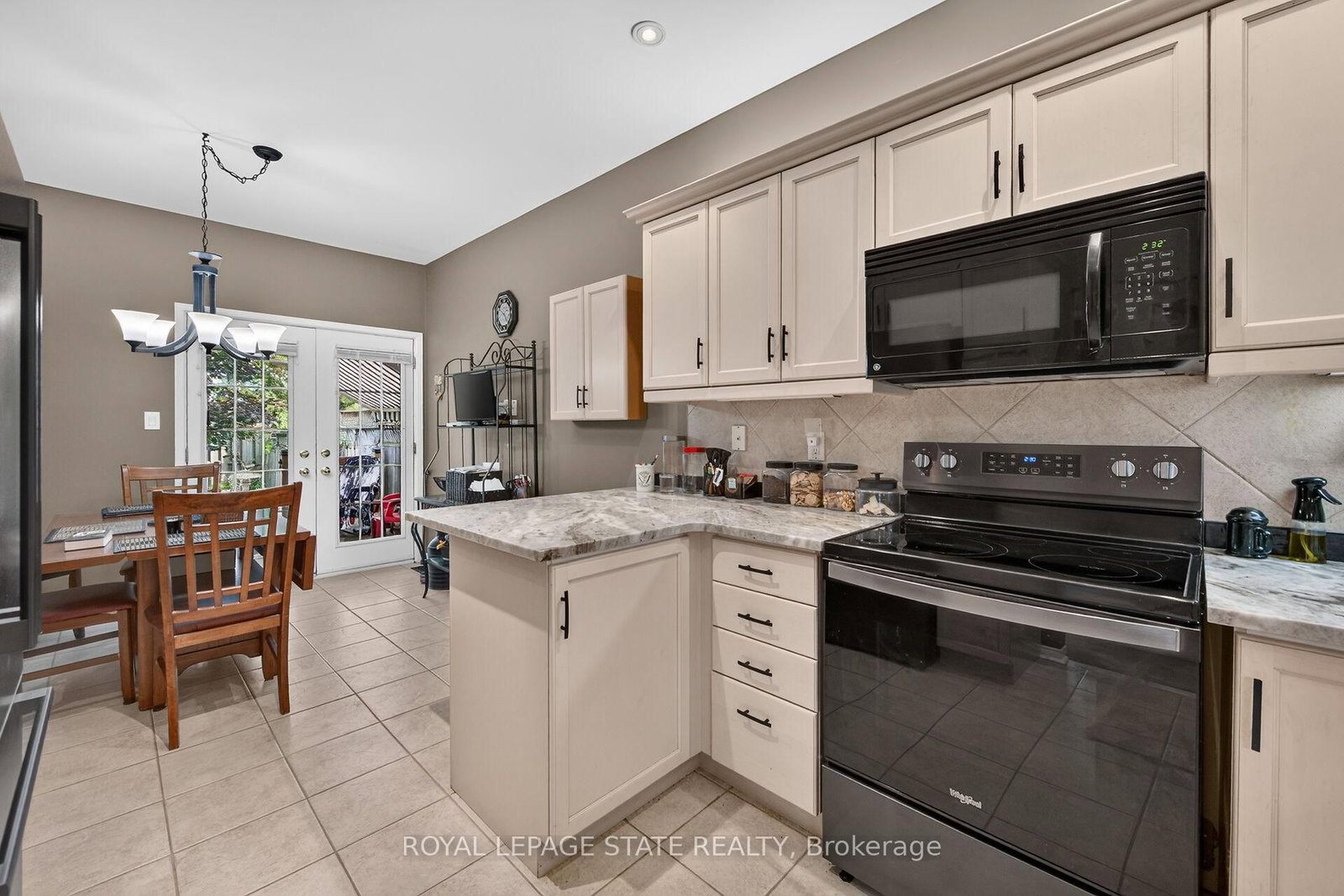 159 Thoroughbred Boulevard • Hamilton, ON photo 11
