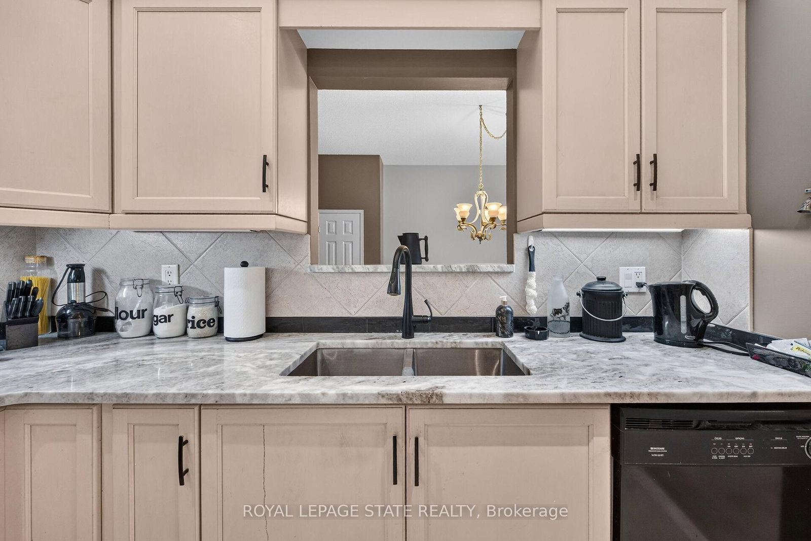 159 Thoroughbred Boulevard • Hamilton, ON photo 16