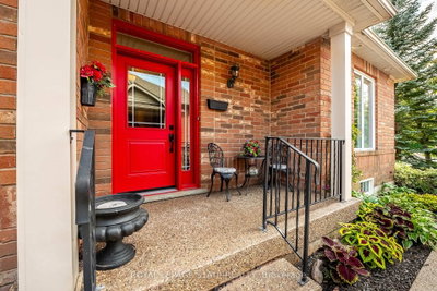 159 Thoroughbred Boulevard • Hamilton, ON photo 3