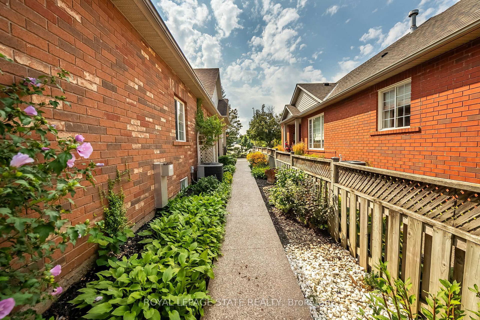 159 Thoroughbred Boulevard • Hamilton, ON photo 46