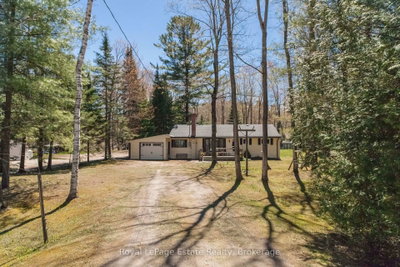 818 Sixth Street N • South Bruce Peninsula, ON photo 2