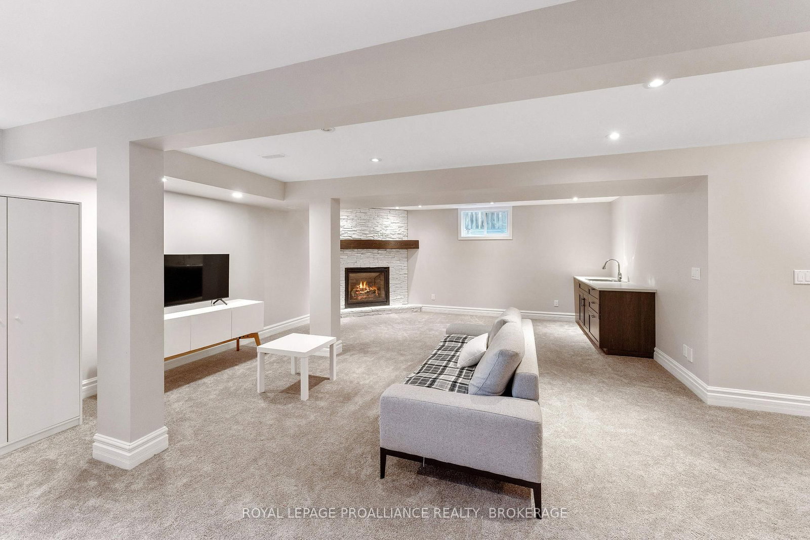 81 Kenwoods Circle • Kingston, ON photo 24