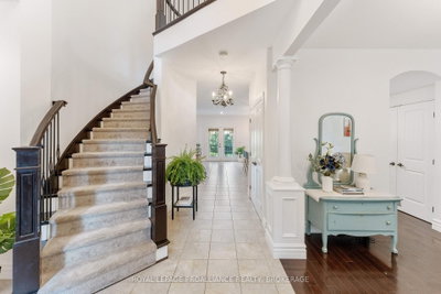 81 Kenwoods Circle • Kingston, ON photo 5