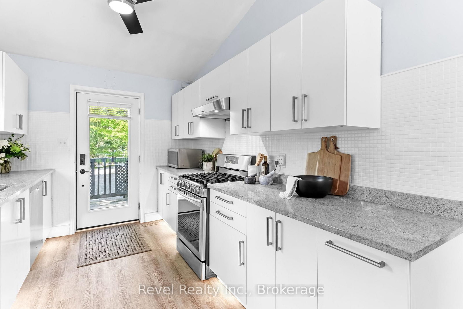 15 Fire Route 92 • Trent Lakes, ON photo 10