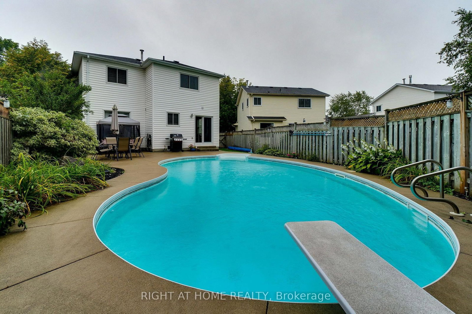 234 Philip Court W • Centre Wellington, ON photo 31