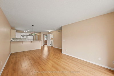 18 Daphne Crescent • Ottawa, ON photo 5