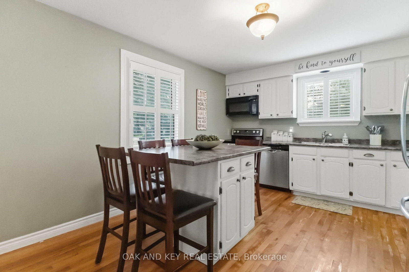118 Harold Court • Lucan Biddulph, ON photo 11