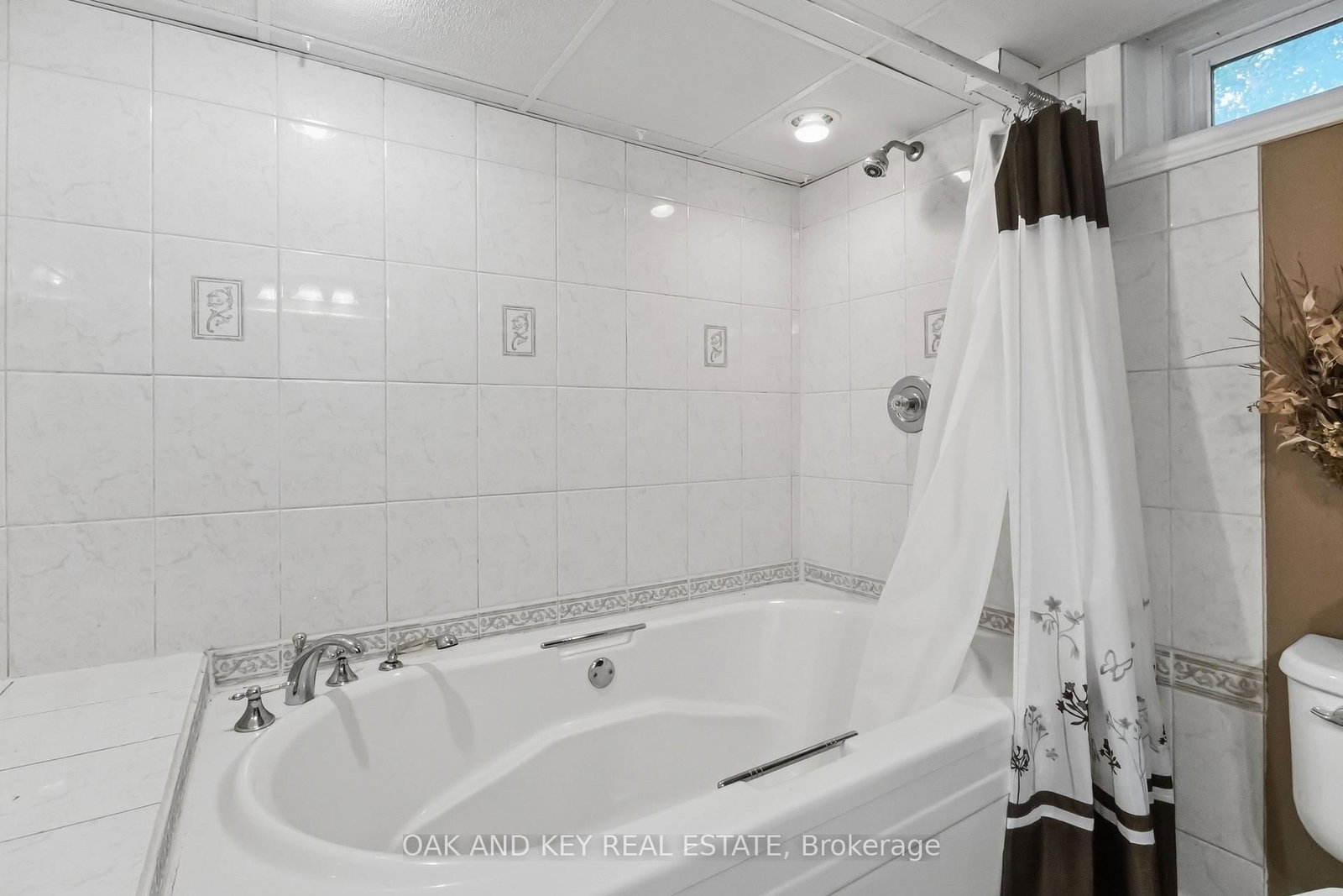 118 Harold Court • Lucan Biddulph, ON photo 27