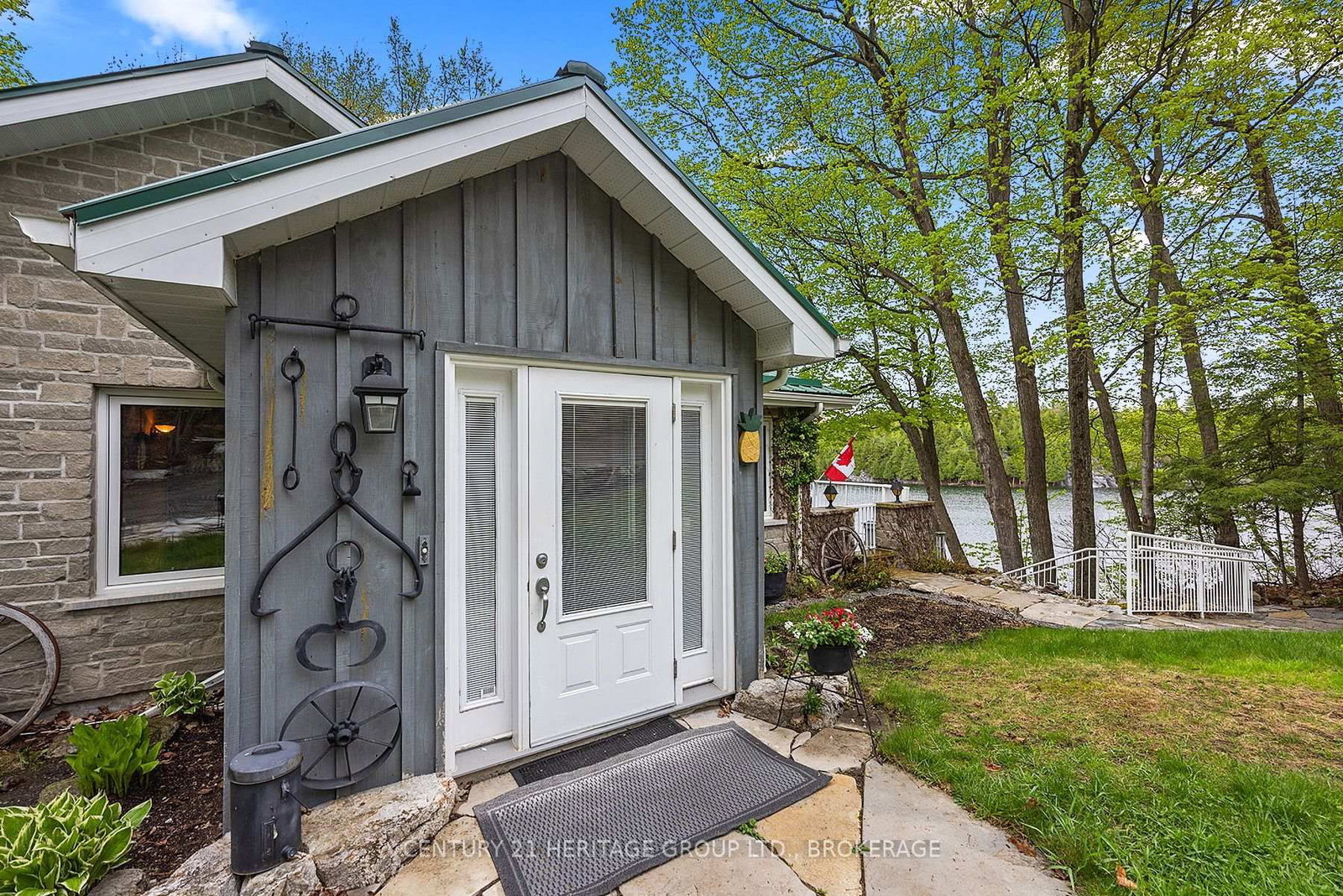 8126 Perth Road • Perth Road, ON photo 10