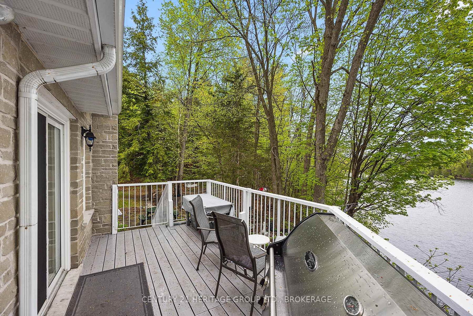 8126 Perth Road • Perth Road, ON photo 15