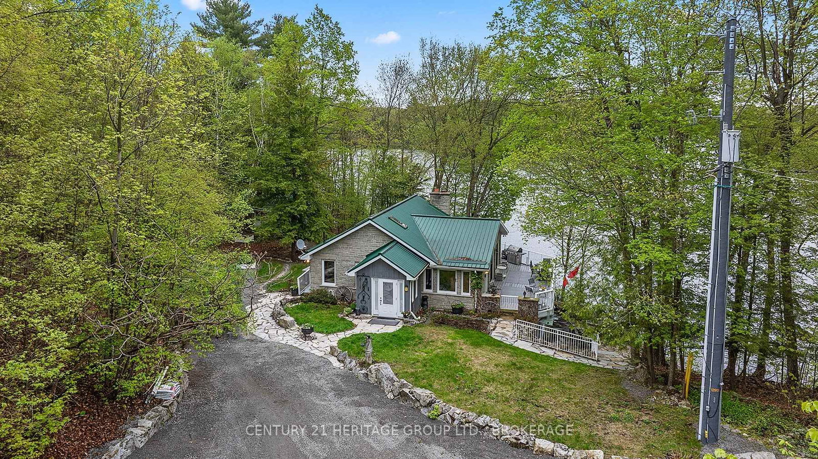 8126 Perth Road • Perth Road, ON photo 4