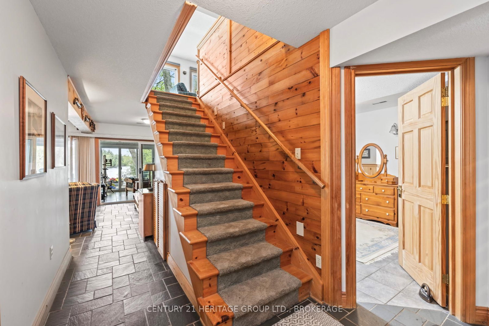 8126 Perth Road • Perth Road, ON photo 41