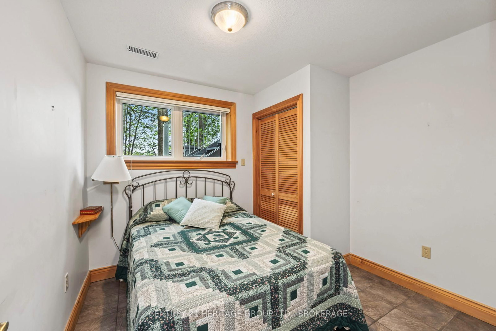 8126 Perth Road • Perth Road, ON photo 43