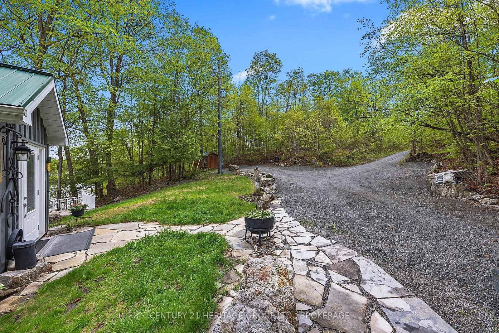 8126 Perth Road • Perth Road, ON photo 8