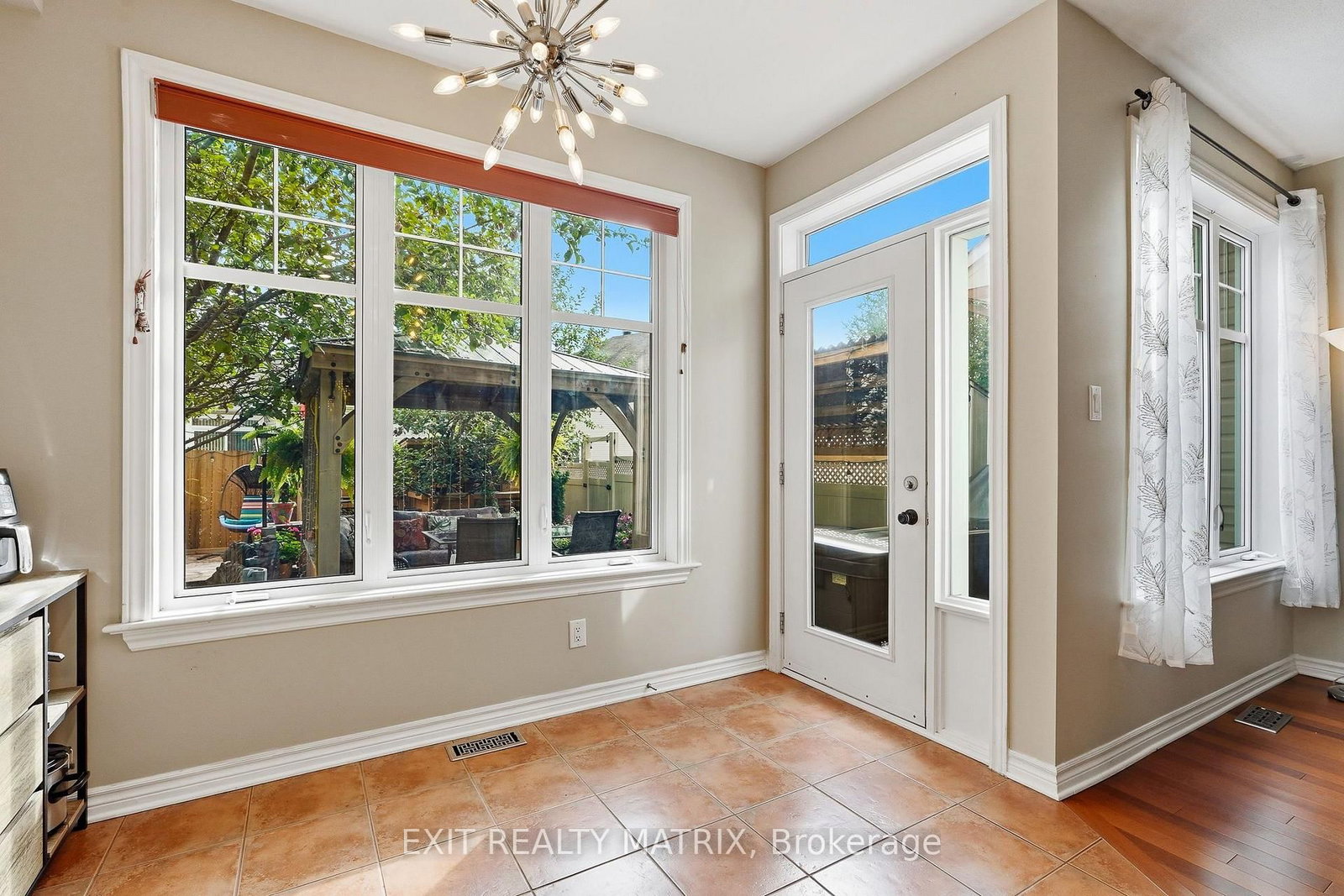 4233 Kelly Farm Drive • Ottawa, ON photo 14