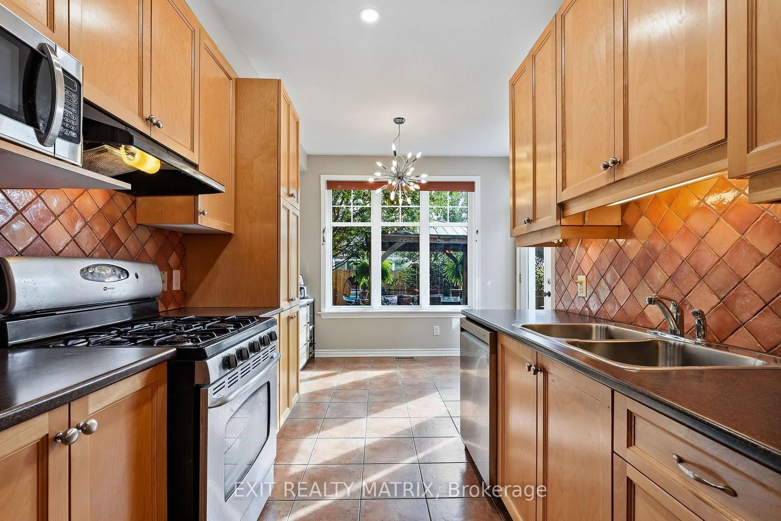 4233 Kelly Farm Drive • Ottawa, ON photo 18