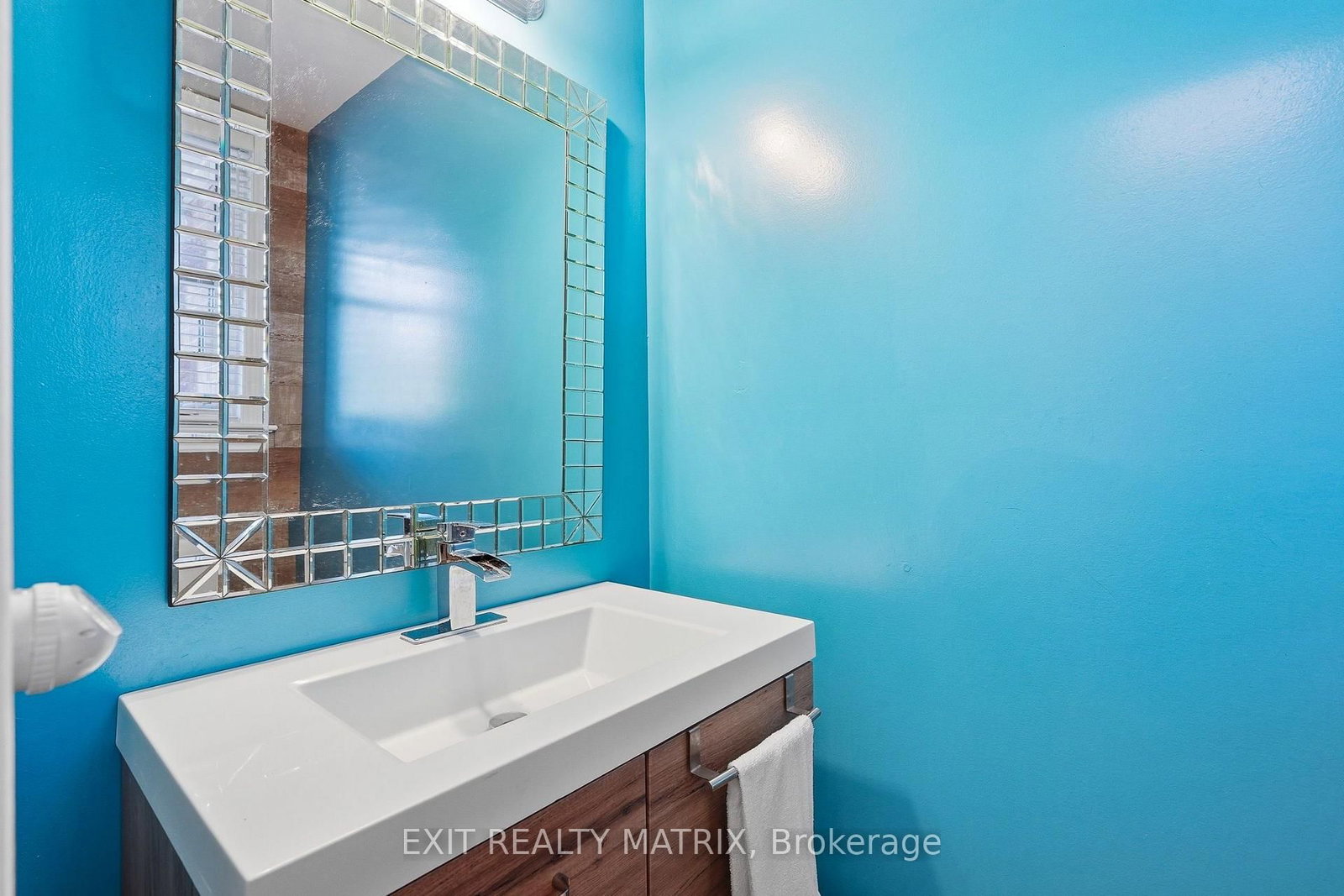 4233 Kelly Farm Drive • Ottawa, ON photo 6