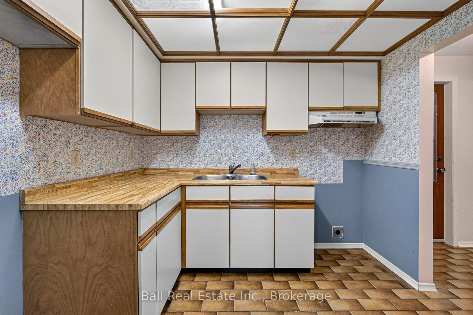 200 East St S 103 • #3 • Kawartha Lakes, ON photo 13