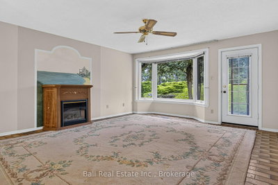 200 East St S 103 • #3 • Kawartha Lakes, ON photo 9