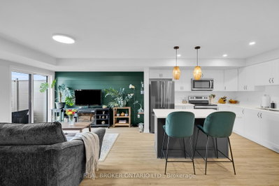 405 Pilot Private • Ottawa, ON photo 3