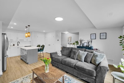 405 Pilot Private • Ottawa, ON photo 4