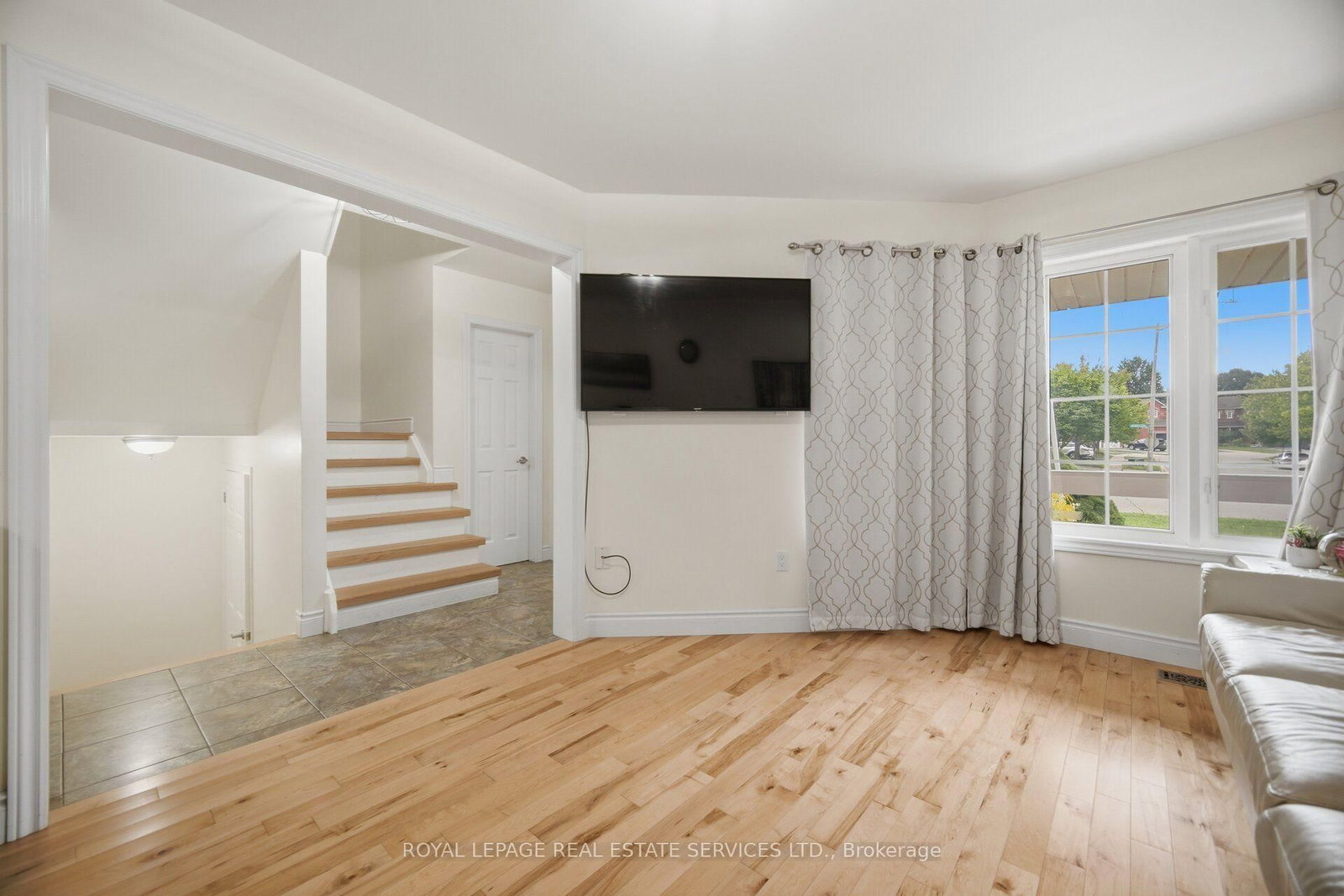 28 Wheatland Drive • Cambridge, ON photo 11