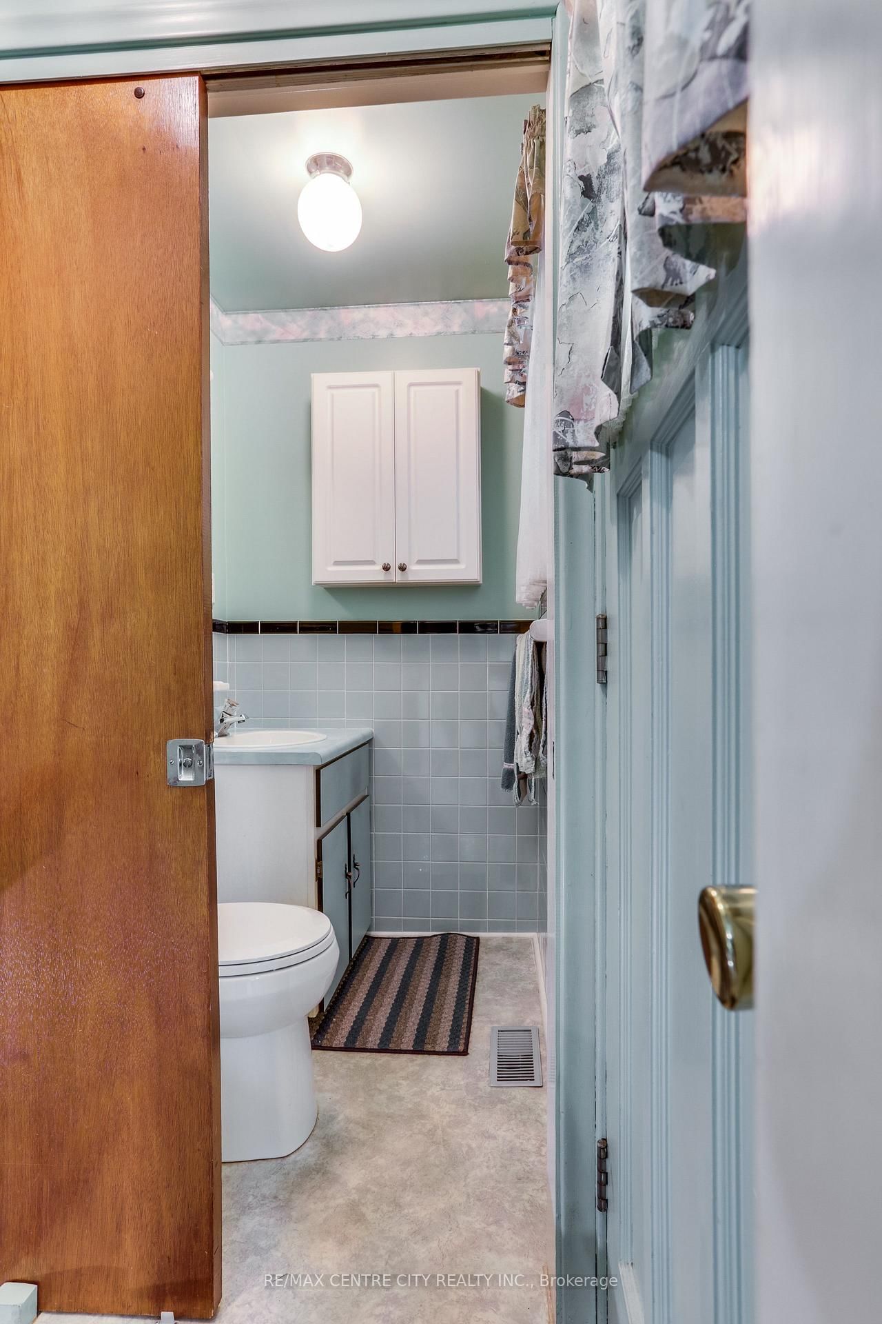 223 Halls Mill Road • London South, ON photo 32