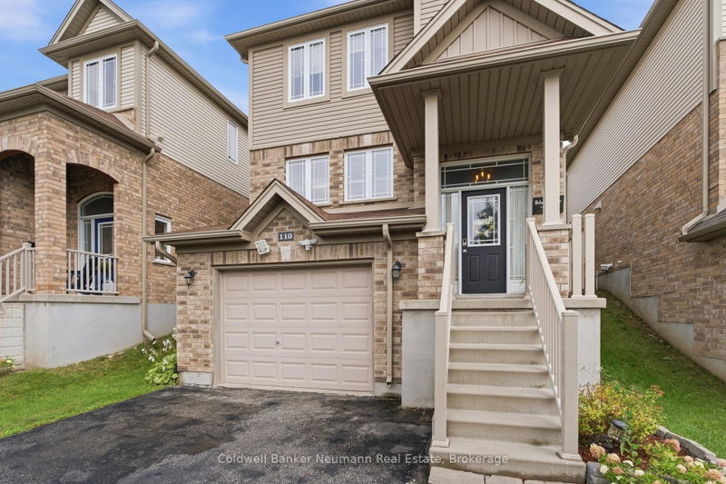110 Oakes Crescent