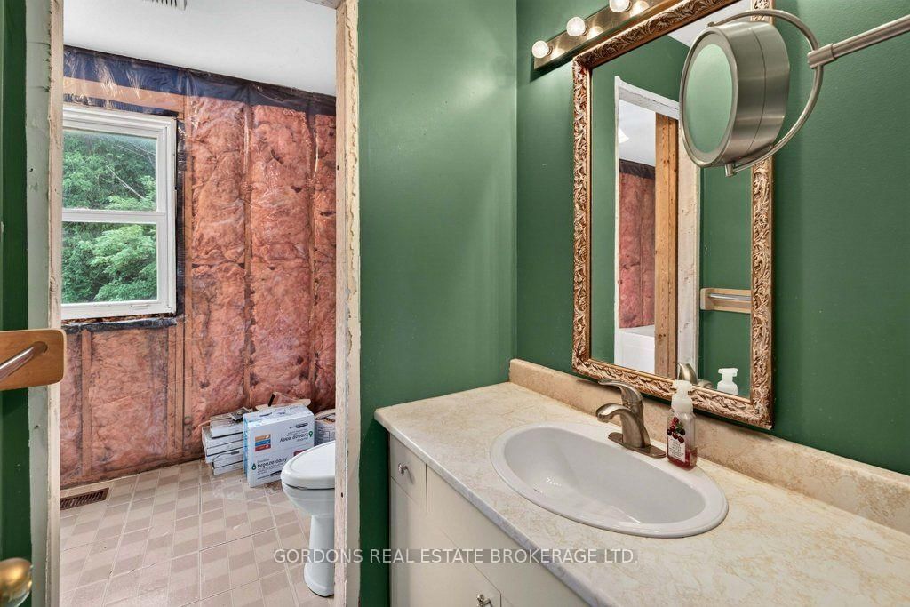 4708 Wolfe Swamp Road • Harrowsmith, ON photo 34