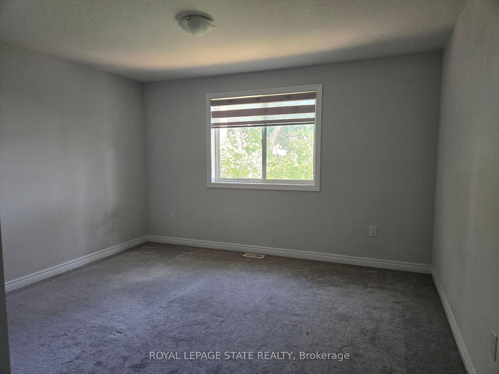 28 Alayche Trail • Welland, ON photo 14