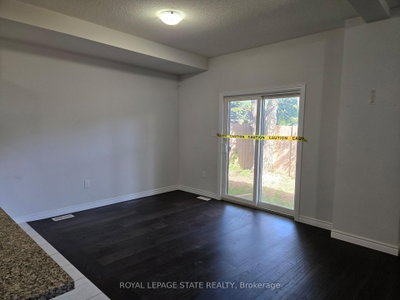 28 Alayche Trail • Welland, ON photo 4
