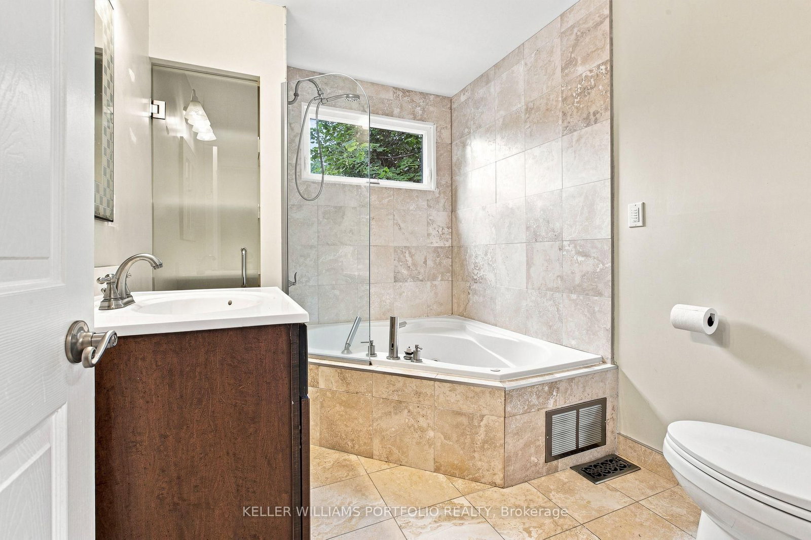 123 Dorothea Drive • Ottawa, ON photo 28