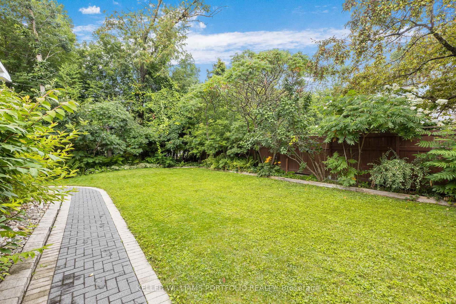 123 Dorothea Drive • Ottawa, ON photo 37