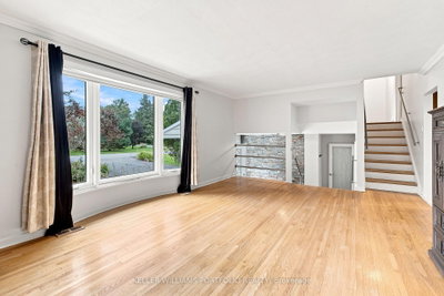 123 Dorothea Drive • Ottawa, ON photo 4
