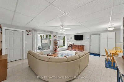 1363 Ross Lake Road • Dysart et al, ON photo 4